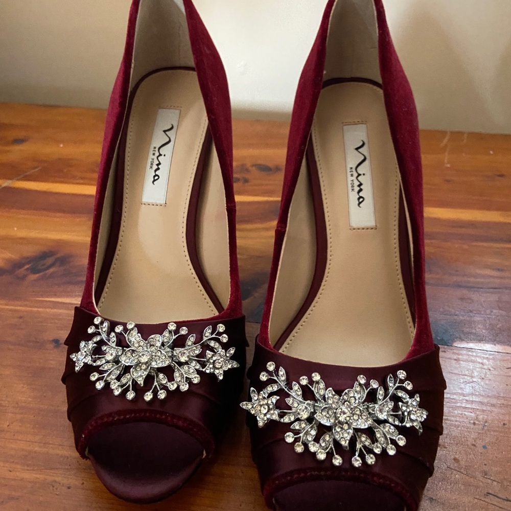Nina Velvet and Satin Peep Toe Pumps Size 8.5